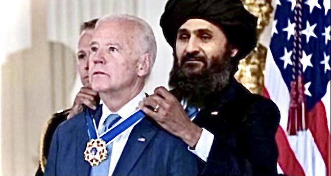 Don_Vito_08's tweet photo. @kayleighmcenany #BidenMustResign https://t.co/Dp0i4HDD1u