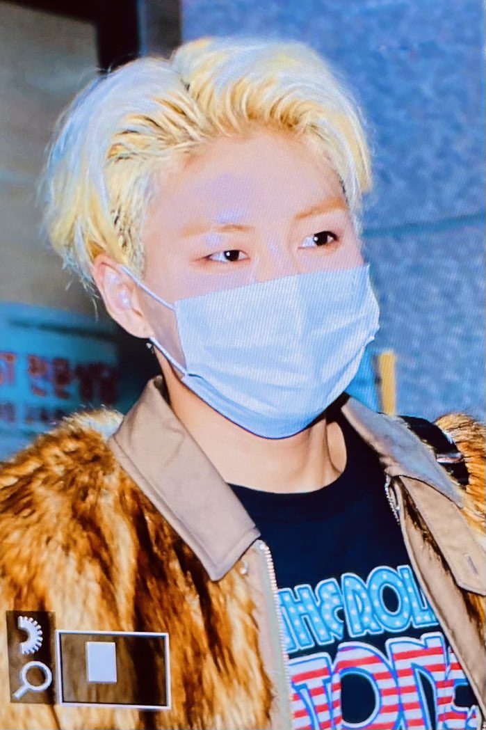 KINGNOA82's tweet photo. 210905

어려운 … 꾸안꾸남 퇴근 … 

#T1419 #NOA #노아 #T82 #노아하실래요¿ https://t.co/F9GqrPFR74