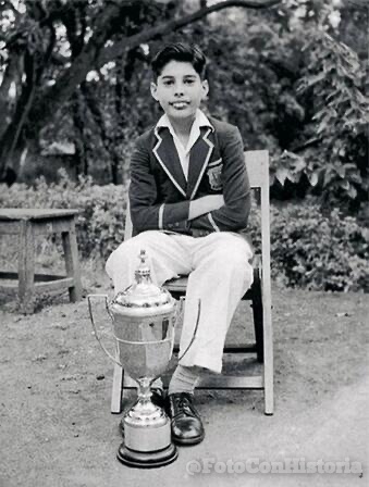 Bulsara siempre el 1º, jugando al ping-pong y como narra su biografía, a los 10 años ya era campeón escolar de dicha disciplina. De a poco, se fueron imponiendo sus habilidades artísticas, que entonces ya eran incomparables a las de cualquier niño de su edad. #FreddieMercury