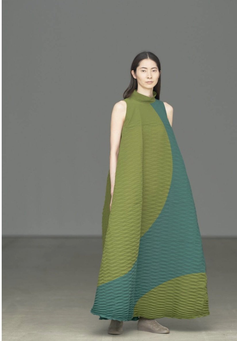 あろえ 小池百合子知事のワンピースが素敵すぎて調べてしまった イッセイ ミヤケのchochin Dress 提灯ドレス 実は日本の要素が含まれていたのね 閉会式 T Co Dsnrw4alrj Twitter