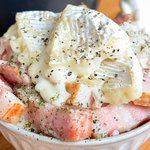 とろけたチーズが美味しそう･･･!炊飯器で簡単に作れちゃう炊き込みご飯レシピ!