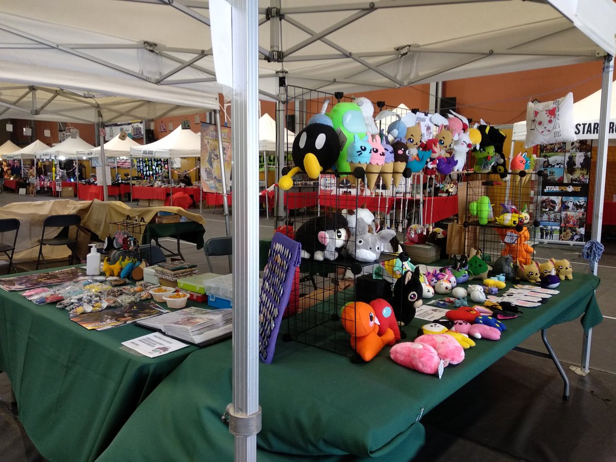 Nekolands1's tweet photo. Último día para pasar a por tus peluches favoritos! Ven al @FanConBCN a disfrutar de la zona de juegos y los stands! Vamos chicos que esto se acaba y tenemos varias ofertas! 
#FanCon21 #fancon #anime #plush #plushie #handmade #salonmanga #eventos #Barcelona https://t.co/Il3UFE1f1H