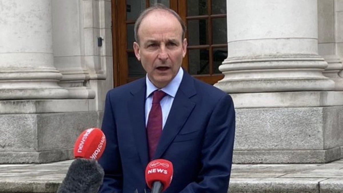 Taoiseach confirms Government jet travelled to London last night as an 'Air Ambulance' to collect an Irish man reporting severe nasal trauma.