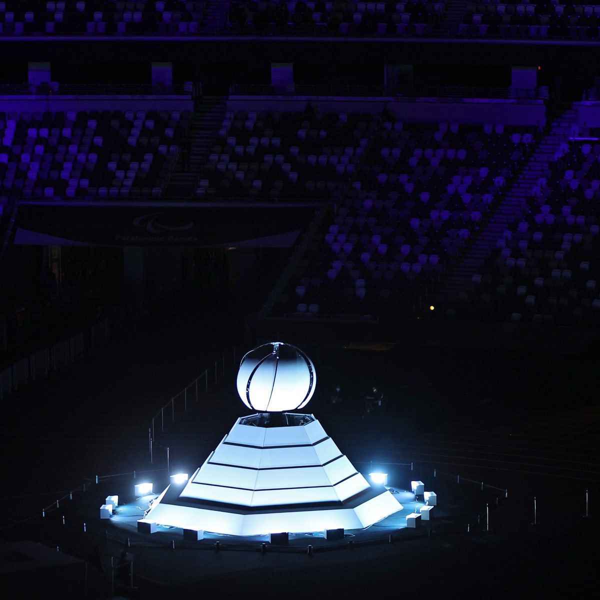 The #Paralympics flame has been extinguished! 🔥 Thank you for the guiding light you have provided during these unprecedented times. ✨ #UnitedByEmotion #Tokyo2020 | #ClosingCeremony