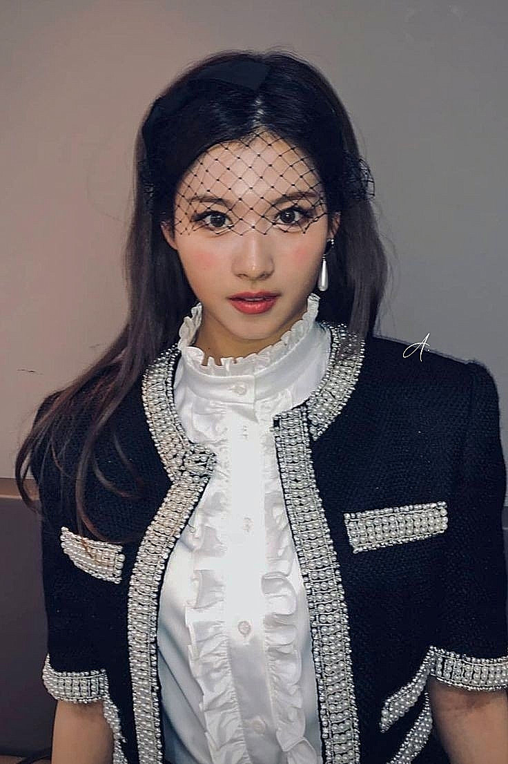 ㅤㅤㅤㅤㅤ
ㅤㅤ ㅤㅤ
                 JULIANNA AMARI 𓆩♡𓆪
                 restarting . . . retweet n
                 like to be mutuals  ⸂ ᵎ ,                                                    ㅤㅤㅤㅤㅤ
ㅤㅤ ㅤㅤ ㅤㅤㅤㅤㅤ
ㅤㅤ ㅤㅤ