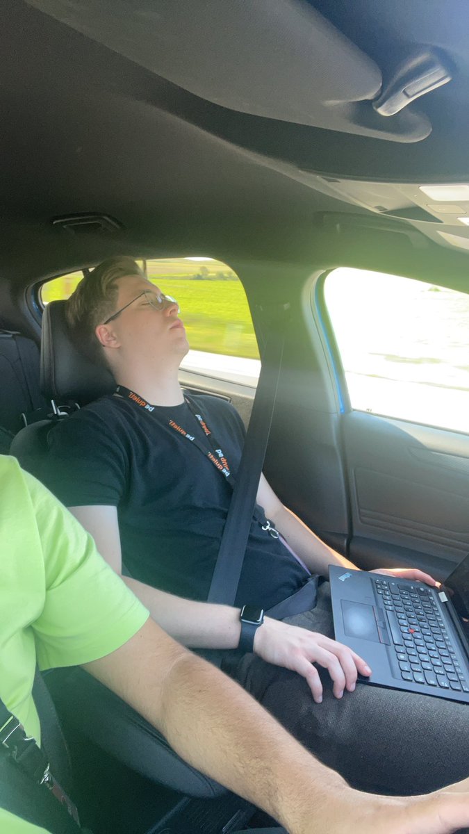 es hat 7 minuten gedauert 😂 <a href="/NTLooongaaa/">Looongaaa</a> <a href="/ChrisTheGreyy/">ChrisTheGrey</a> <a href="/katooyoooo/">katoo</a> <a href="/MagicanFN/">Magican</a>