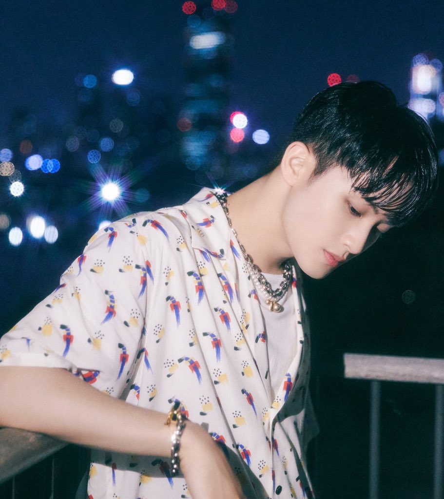 มาร์คต้วนกับมาร์คลีเค้าใส่เสื้อเหมือนค่ะเเม่!! ㅜㅜ