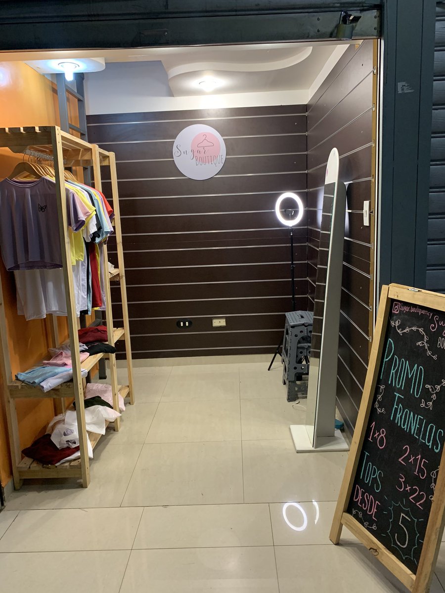 nunasouki's tweet photo. Amigos mi novio y yo abrimos una tiendita🥺 nos ayudaría mucho un rt, tenemos cosas lindas y buenos precios💓 estamos en Maracay en el cc gran bazar piso 1 galeria 1 local 372 https://t.co/IBKcbUUjiB
