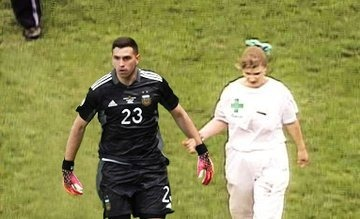 martinmagnoOK's tweet photo. Nos quieren cortar las piernas #Argentina #Brasil Papelón de FIFA https://t.co/A1X9KviNRU