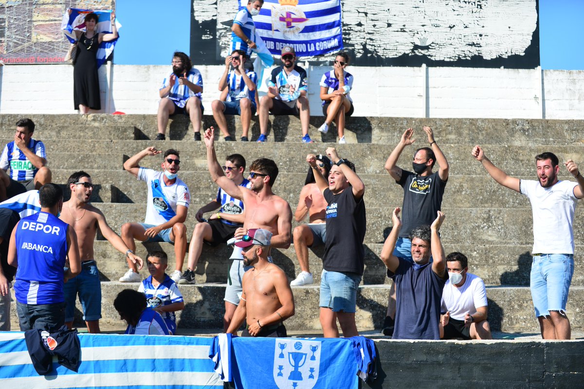 RCDeportivo's tweet photo. Quedan moitos partidos por xogar, moitos kilómetros por percorrer, pero GRAZAS, coma sempre, #ANOSAFORZA, por estar aí desde o primeiro punto, desde o primeiro paso 💙 #MoitoPorVivir #Xuntos https://t.co/9LLStWO0hO