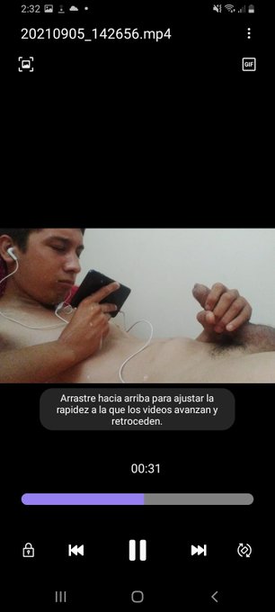 Tengo este video viniendome cuanto me dan $ me corro y poes me cae en la cara y asi https://t.co/kiy