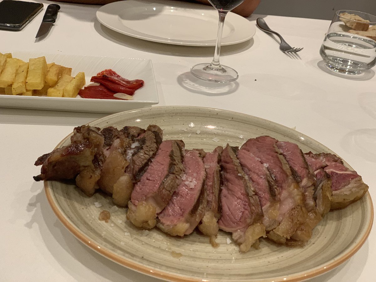 Rafa_Esteban_'s tweet image. #Murcia
#UnPlaceraParaProbarlo

La previa de un partido que será el primero de muchos. Gracias @David_Munoz_M por tu acogida y la gran muestra de gastronomía murciana. 

Gracias por todo!!