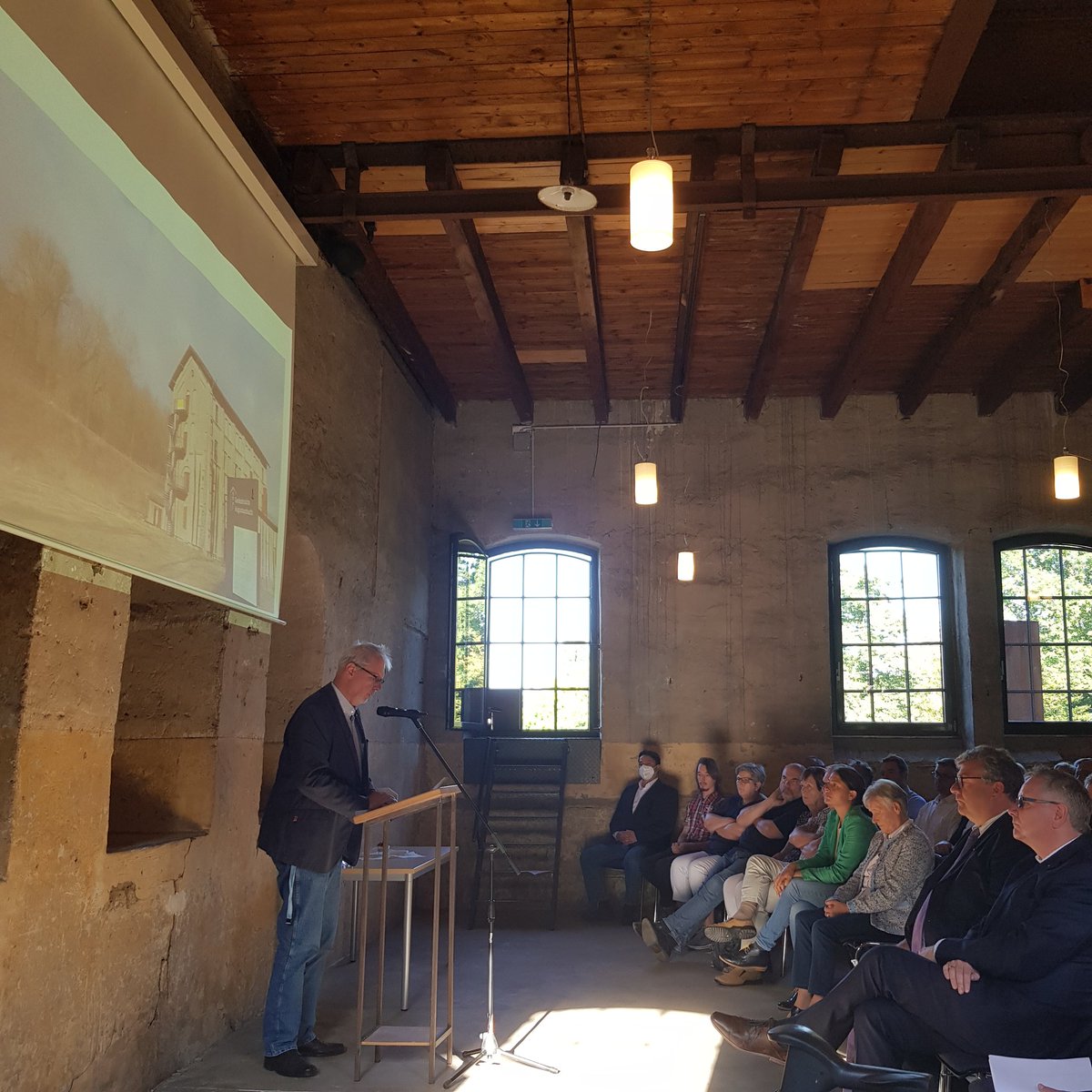 augustaschacht's tweet image. 20 Jahre gibt es den Verein #Gedenkstätten Gestapokeller und Augustaschacht. Zeit für einen Blick in #Vergangenheit und #Zukunft. Wir freuen uns, dass viele Beiratsmitglieder, Freiwillige und ums verbundene Menschen gekommen sind.