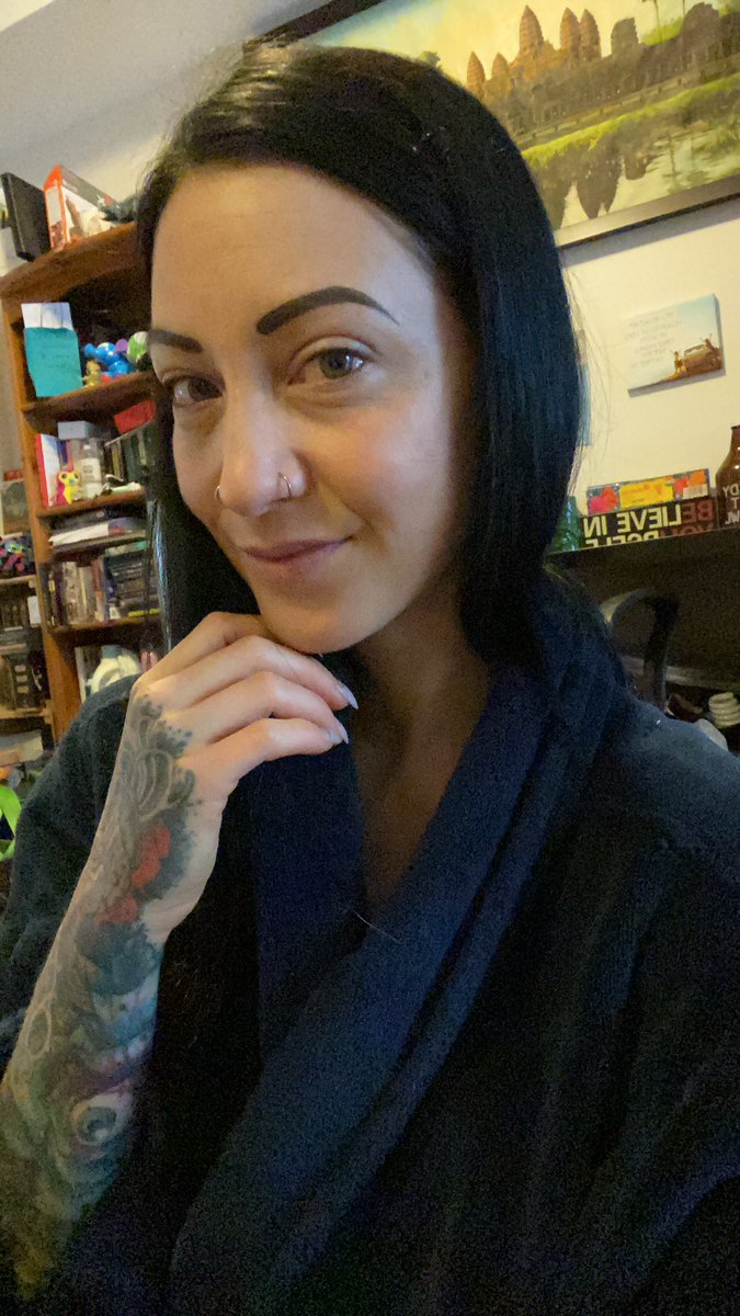 femmebilliejean's tweet image. Alright, today is the big day! Today I am filming for #crawlordie2 - nervous and excited, wish me luck 💜 @nicolemalonso @OklahomaWard #tankarmy