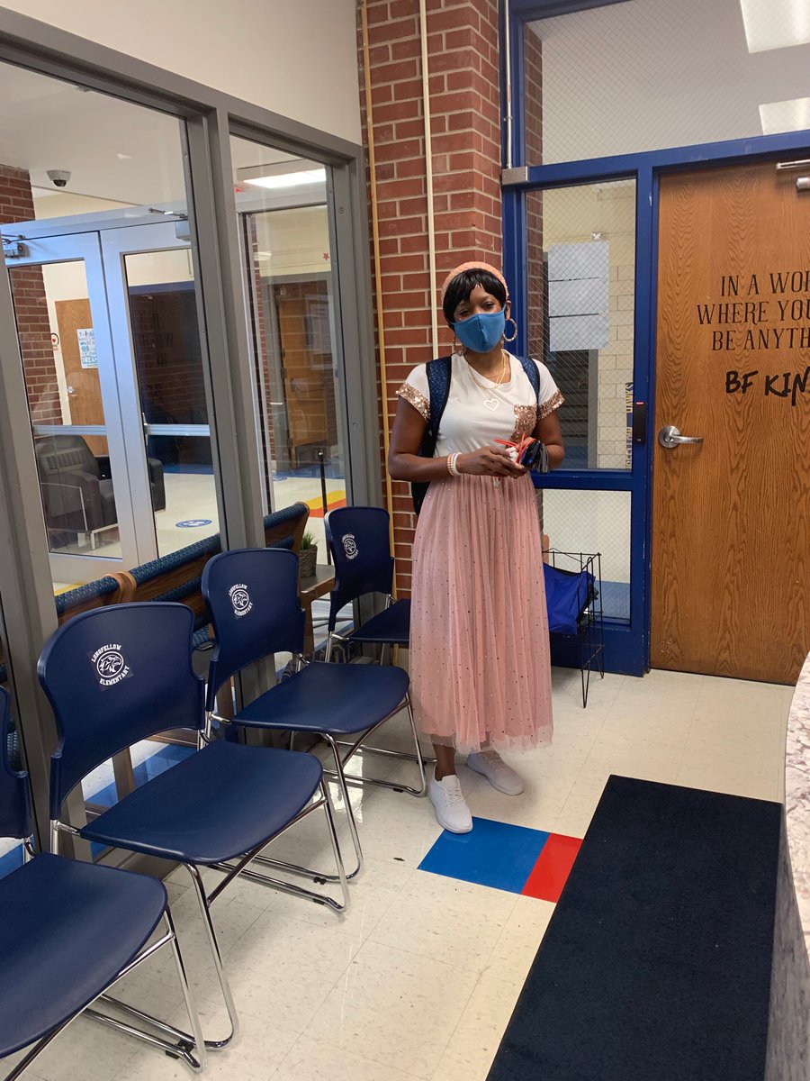 LongfellowElementary tweet media