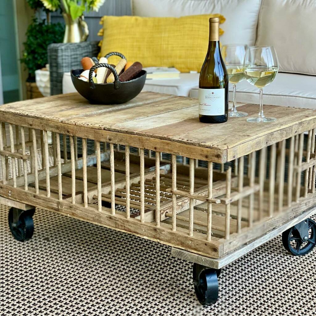 Happy Labor Day weekend! Since yesterday was a bit of a lazy day here I labored this am and this quick diy is #ontheblog today!
.
.
Any plans for the rest of the weekend?!? I think s’mores and a fire are on the agenda over here. Whatever you are up to en… instagr.am/p/CTcbhIzn27e/