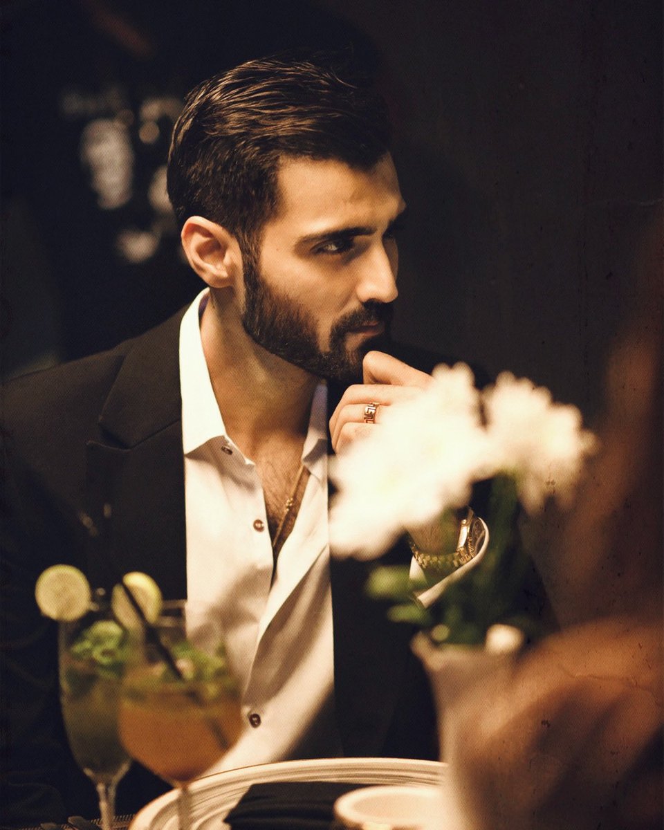hasnainlehri's tweet photo. #HasnainLehri #BTS #adnanqazi #photography #by #daudmalikofficial #wardrobe #ismailfaridpk #stylist #raoalikhan https://t.co/PFPsSranbP