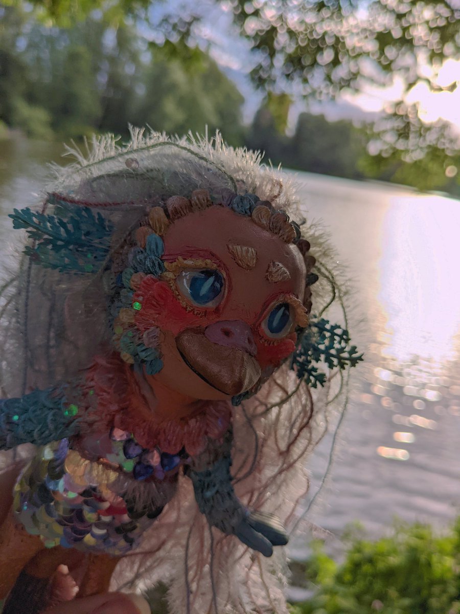 Ilireas's tweet image. Amabie won Pochi&apos;s creative challenge!
Thank you so much @Connichi it was a lot of fun to work on this little friend 💕
#Conline21 #amabie #アマビエ