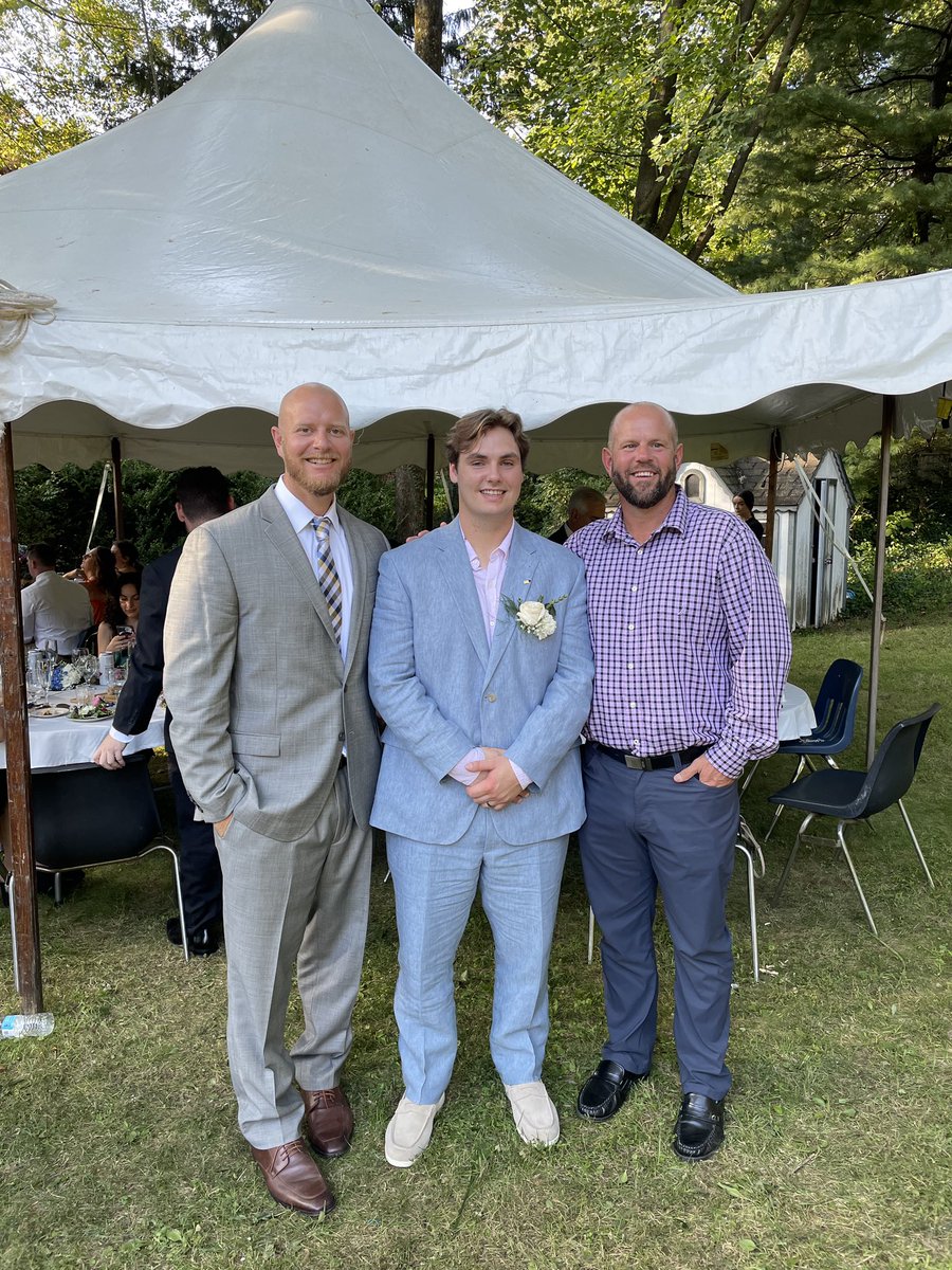 Coach_Trate's tweet photo. This right here is what it is all about! Awesome night celebrating the wedding of @TrashFactory23 and @jhllana13 beautiful night for a beautiful couple #LightningLife #BoltWedding⚡️🥂 https://t.co/Sb5xp2wfzG