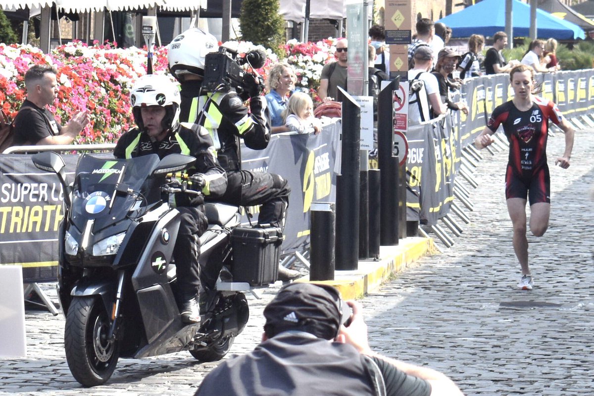 stevechalles's tweet photo. Pics 1: @ctvob OB4 Unit with #Motocam & @BroadcastRF at the West India Dock in London’s Canary Wharf for the opening Super LeagueTriathlon races - live on @btsport & @BBCSport online. #SLTLondon @SuperLeagueTri #outsidebroadcast #CTVOB #BroadcastRF @GraemeHolmes1 #IAMSuperleague https://t.co/WrQynLe8FW