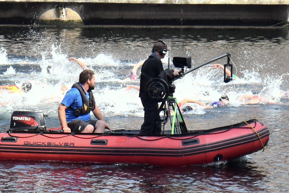 stevechalles's tweet photo. Pics 1: @ctvob OB4 Unit with #Motocam & @BroadcastRF at the West India Dock in London’s Canary Wharf for the opening Super LeagueTriathlon races - live on @btsport & @BBCSport online. #SLTLondon @SuperLeagueTri #outsidebroadcast #CTVOB #BroadcastRF @GraemeHolmes1 #IAMSuperleague https://t.co/WrQynLe8FW