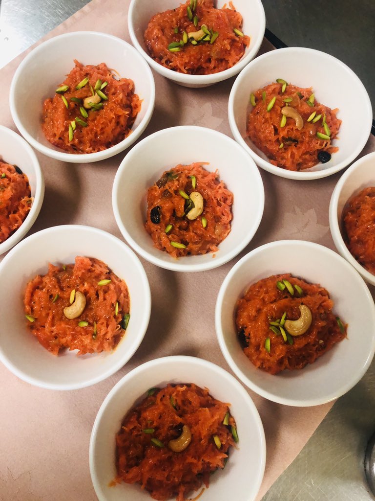 Gajar ka Halwa #gajarhalwa #gajarkahalwa #halwa #carrothalwa #foodblogger #indianfood #foodie #foodphotography #desserts #foodporn #foodstagram #dessert #gajar #sweettooth #sweet #indiansweets #food #sweetdish #foodpics #foodgasm #instafood #carrotpudding #carrot