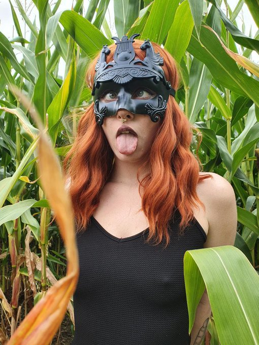 RT if you wanna get lost in the corn with me 😉 https://t.co/LFZj4OYEjr<a href="/tag/feet"class="tags"><span>#feet</span></a><a href="/tag/feetvideos"class="tags"><span>#feetvideos</span></a><a href="/tag/footcontent"class="tags"><span>#footcontent</span></a>