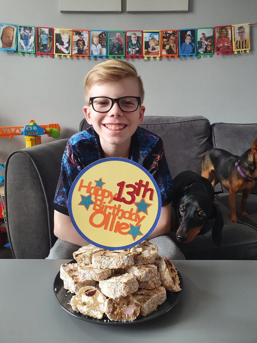 OllieDarts's tweet photo. I didn't want a birthday cake this year....I wanted fifteens....and I got them!! Mummy even made a "cake" topper for them 😂 https://t.co/clZ2M3MrA2