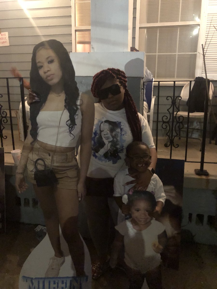 sydney michelle🦋 tweet media