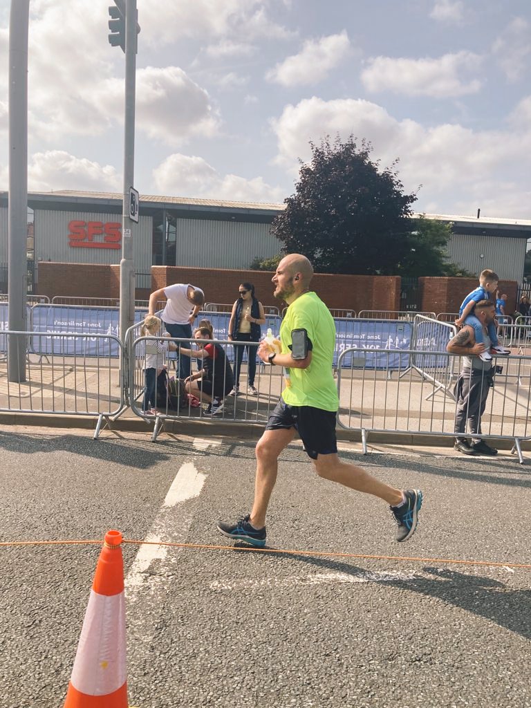 Padmore's tweet photo. Leeds Half Marathon review. In terms of pace this is comfortably my best ever race. PB's over 10k, 15k, 10 miles and HM. Absolutely buzzing with it and really happy to see training effort paying off. Sheffield HM next in 2 weeks! #leedshalfmarathon #ukrunchat https://t.co/CLEuY7sUIM