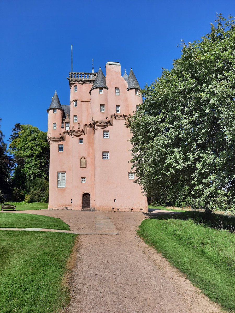 There's a pink castle in Scotland!