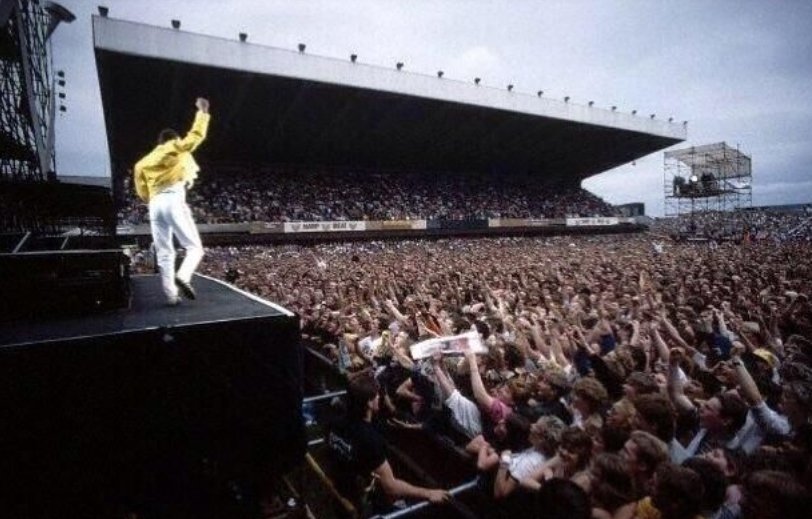 Happy 75th birthday to Freddie Mercury!

Heres the time Queen headlined St James Park! 