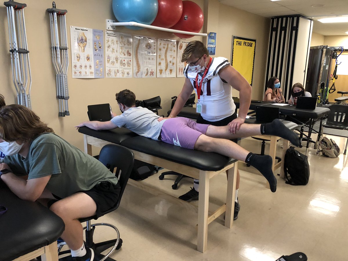 This week in lab our seniors expanded on their existing knowledge of off-field evaluations by learning protocols for testing neurological motor function and manual muscle strength/ROM