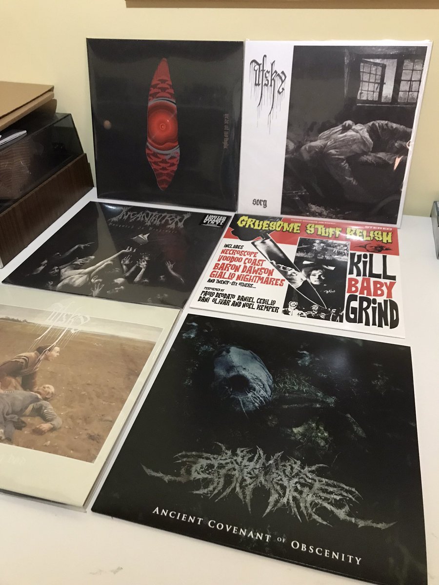 Algunos vinilos que andan libres por el stock de la distribuidora:

Death
Atramentus 
Gravesend 
Faceless Burial 
Udånde
Year of no light 
Afsky
Incantation 
Gruesome Stuff Relish
Y muchos más.

Interesados por privado o visitando la web del sello catabasisrecords.com