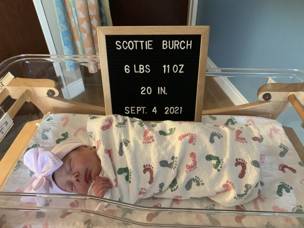 JustinHay_CSU's tweet photo. 💗Yesterday a new 🐻 joined the family just in time to see fall sports kick off! @LRMensSoccer @LRUWSOC @LRBearsFootball @LRtrackandfield #girldad 💗 https://t.co/oJCUNSxPgC