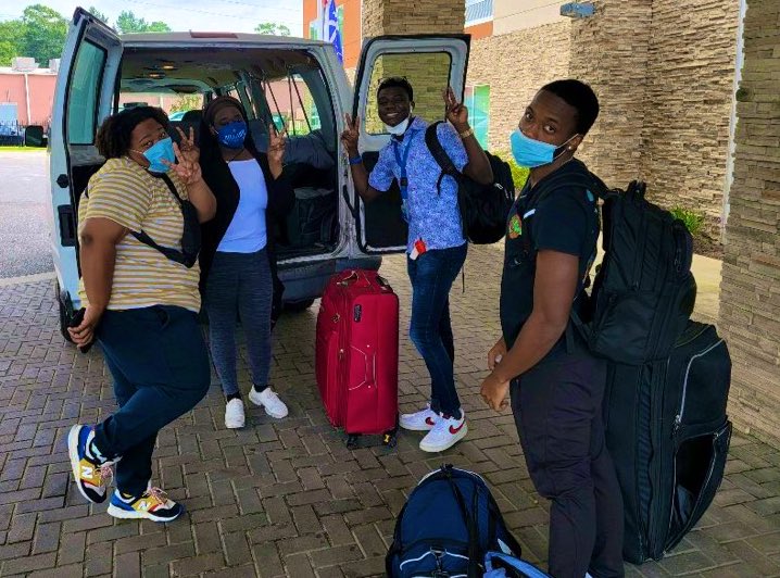 DU_SEAL's tweet photo. A few of our Bleu Devils have arrived to @PhilanderSmith where theyβll spend a few days! #HBCULove ππππ€ #DillardStrong πͺπΎ https://t.co/v7IT4jn6WS
