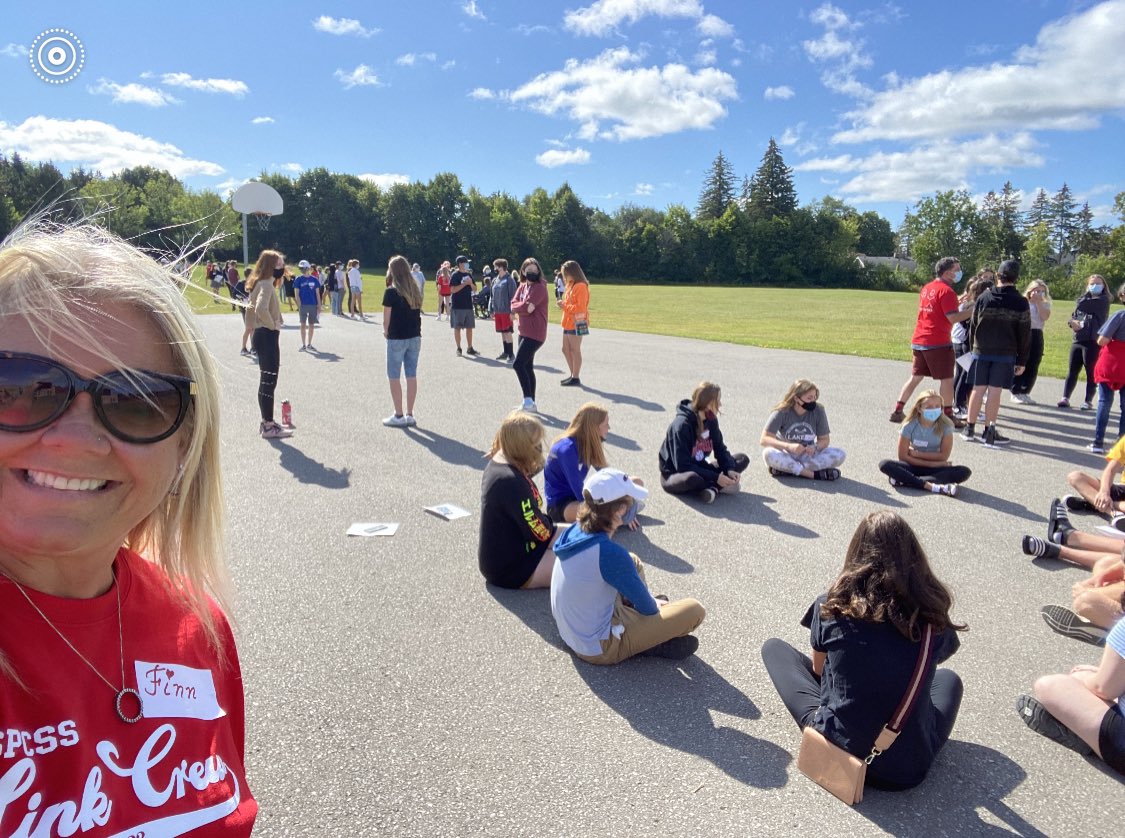 StPeterCSS's tweet image. Gratitude to our amazing Link Leaders, Ms. Finn and our staff volunteers.  We are excited to welcome back staff and students on Tuesday to our SPCSS community. @PVNCCDSB #BeingCommunity #PVNCLeads #PVNCServes