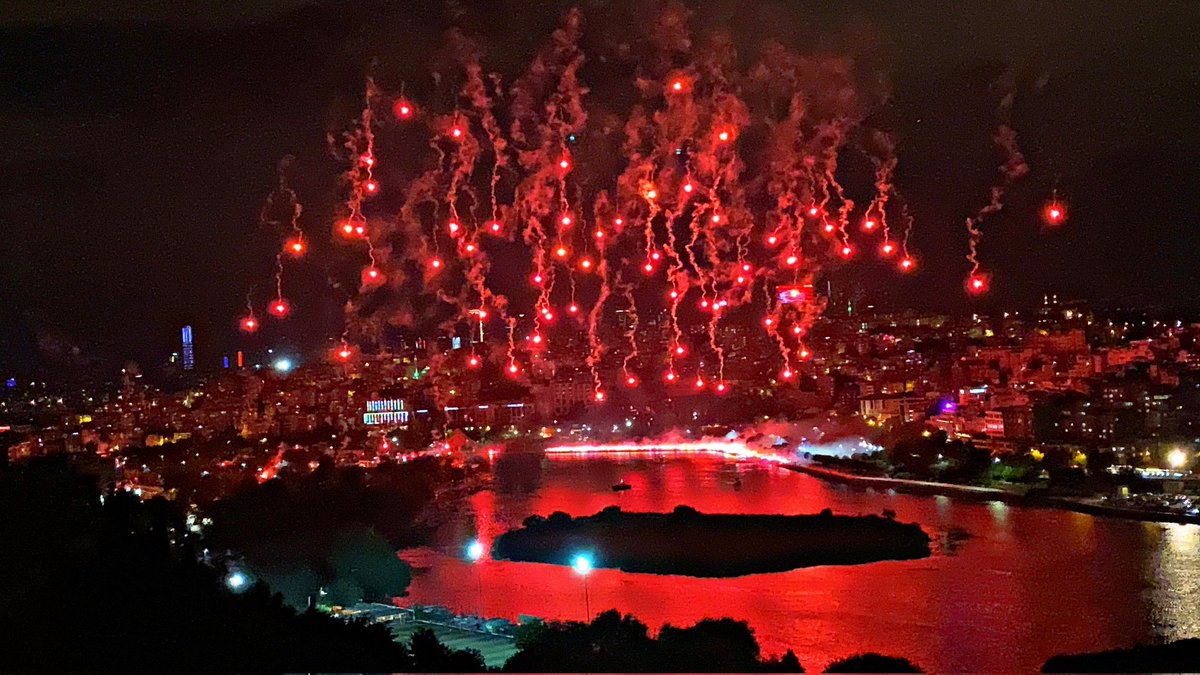 kriptex61's tweet photo. Nefesimiz tükenene dek bu sevda sürecek...💙❤️💙❤️
#ÇokYaşaTrabzonspor https://t.co/NaYsALCzWM