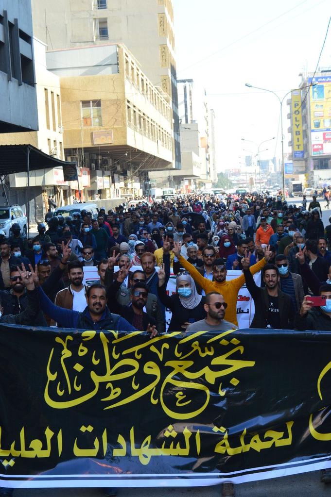 نعشق في أنفسنا ذلك الطموح الذي يجعلنا مصرين على اكمال ما بدأنا به
#الشهادات_يغلقون_الماليه