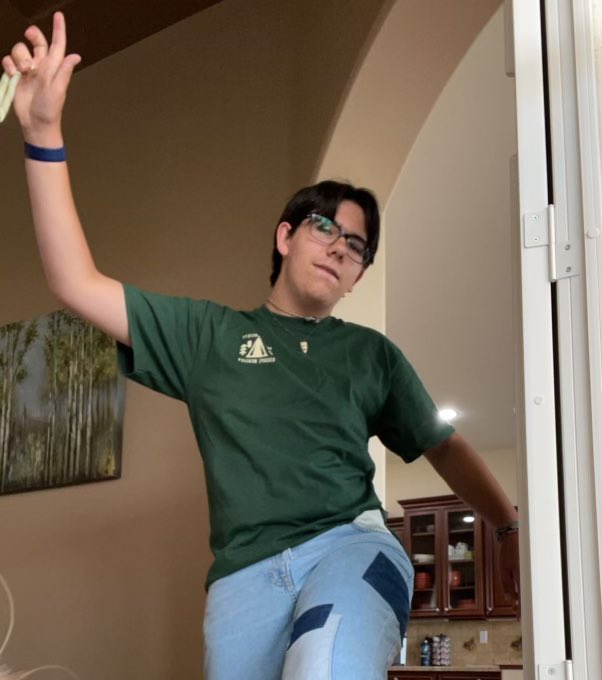 INTRODUCING OUR PRESIDENT

Hello everyone, I’m Luke Mahan and i’m so happy to be your president for the second time. I’m a junior this year and I love being in HOSA. I can’t wait for the year we have set for us, I hope to see everyone when we can. Thanks everyone :)