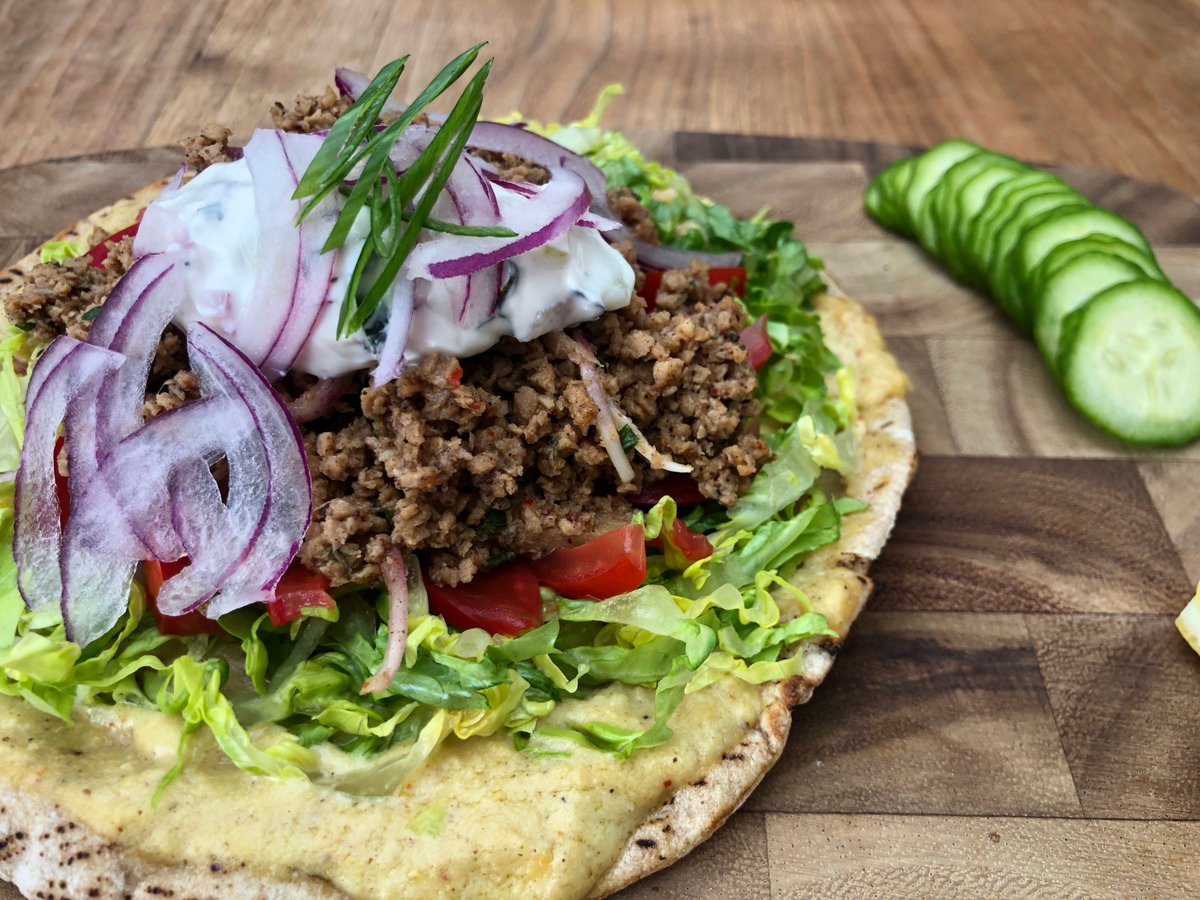 PlanetariansNet's tweet image. We were recently grilling on the NEMA rooftop and made this delicious plant-based lamb shawarma with tzatziki on pita. Follow so that you can taste test next time we grill!#plantbased #plantpowered #highprotein #vegan #altmeat #alternativemeat #healthy #zerowaste #sustainable