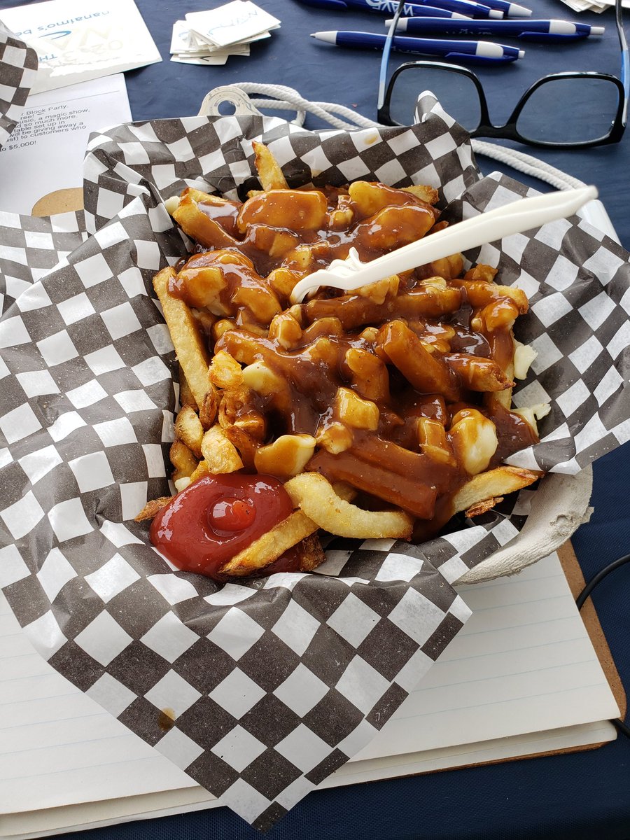 At <a href="/WoodgroveCentre/">Woodgrove Centre</a> Block Party supporting local food truck Sips and Sliders. Poutine was on the menu. I guess I won't be skipping the gym tomorrow. #Nanaimo #doublecardiomonday