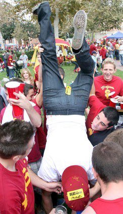 Backseat_Coach's tweet photo. Round of 64 #TailgateDebate

Which campus goes harder on gameday?
 
Retweet for USC (4)

Like for Purdue (13)

Link to Poll: https://t.co/WewyHeFgeu https://t.co/0FKulbtIqJ
