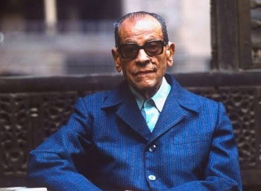 مهما بلغت ثقتك بالأخرين لا تفتح لهم من غرف حياتك سوى غرفة الضيوف 

- نجيب محفوظ