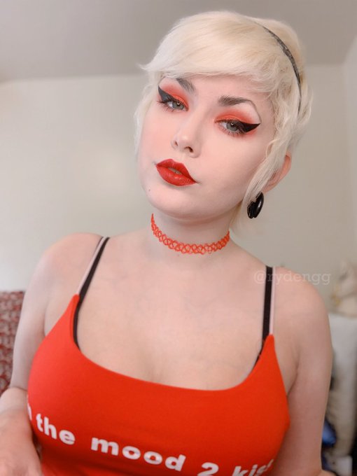 my favorite color is red, what&rsquo;s yours?? ❤️🩸💋✨ https://t.co/87tDFjFpCf<a href="/tag/mvsales"class="tags"><span>#mvsales</span></a>