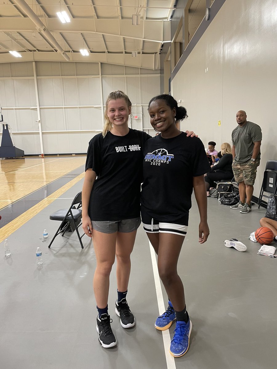 g_baller05's tweet photo. Got some good work in today at open run! Thank you @GCGBR1 for having me🏀🔥 https://t.co/HyzjyOXJsv