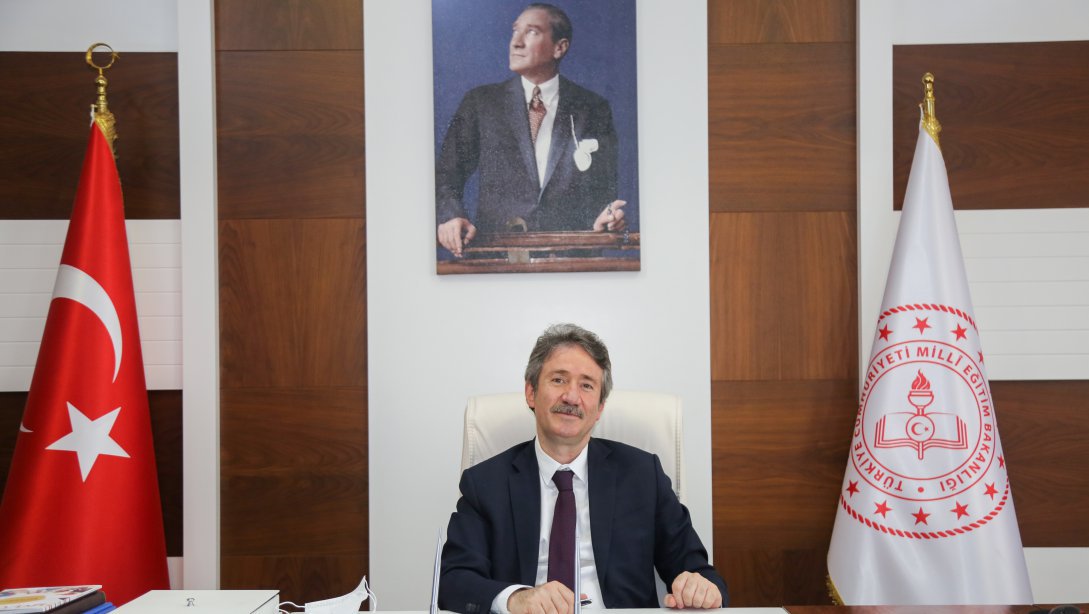 İl Millî Eğitim Müdürümüz Sayın Levent Yazıcı, 2021-2022 Eğitim Öğretim Yılı'nın başlaması vesilesiyle bir mesaj yayımladı.
#OkullarAçılıyor
<a href="/tcmeb/">Millî Eğitim Bakanlığı</a> <a href="/memleventyazici/">Levent Yazıcı</a> 
📝 istanbul.meb.gov.tr/www/yeni-egiti…