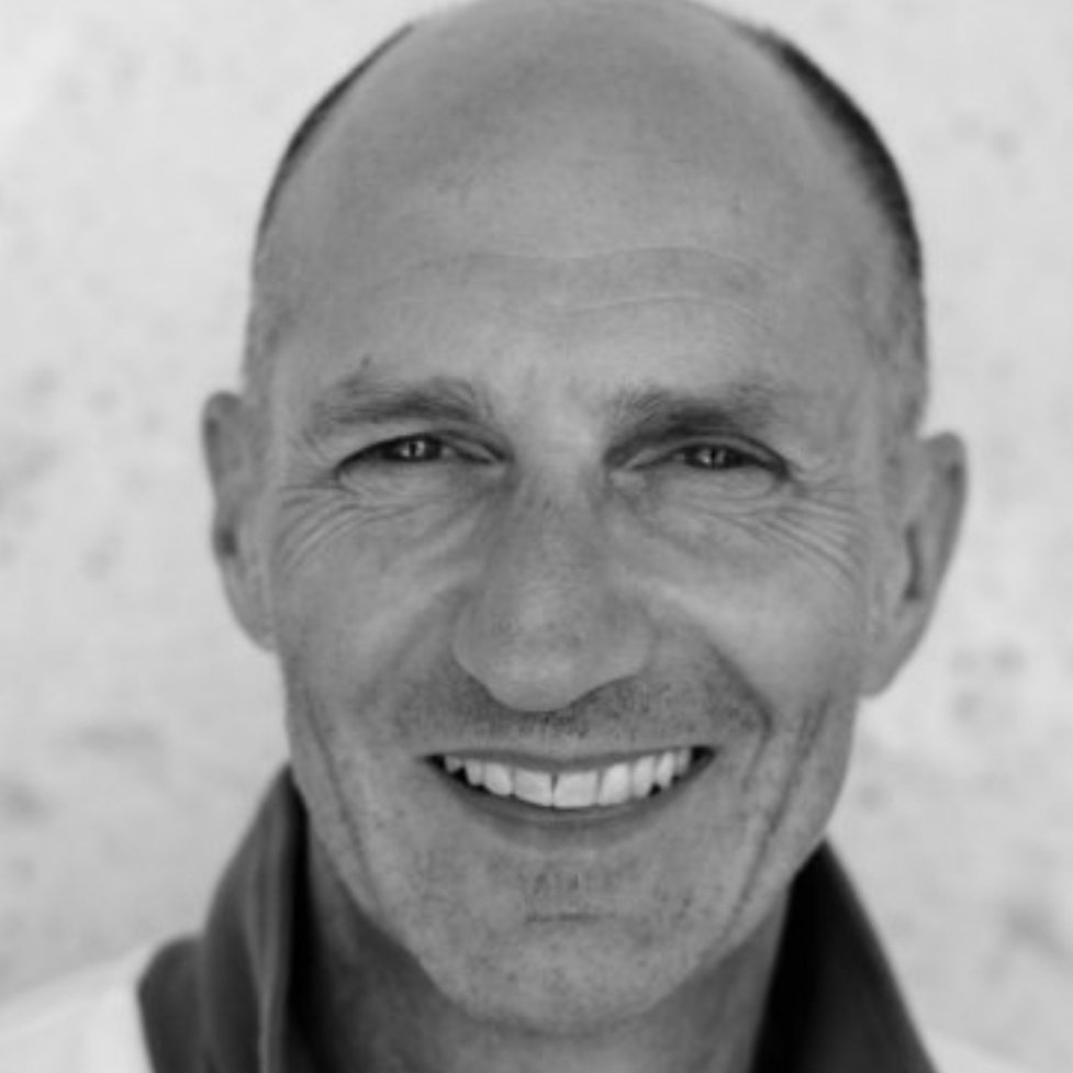 Avec le décès brutal de #XavierRivoire (<a href="/Decathlon/">Decathlon</a>), <a href="/NewsTankFoot/">News Tank Sport & Football</a> / <a href="/NewsTankSport/">News Tank Sport</a> perd un lecteur assidu et intéressé, un interlocuteur passionnant et passionné, un informateur intègre et bienveillant, mais aussi et surtout un ami.
Immense est notre peine.