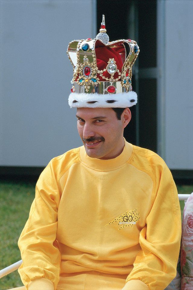 Happy Birthday to the Lover of Life, Singer of Songs, Freddie Mercury! 