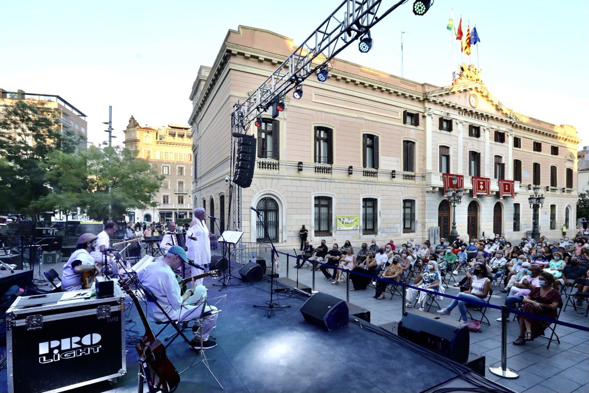 El Ball de la Bola i l'actuació de Casablanca Benedicta de la Festa Major de Sabadell

📸 <a href="/JuanmaPelaezSbd/">Juanma Pelaez</a> 
naciodigital.cat/sabadell/flaix…